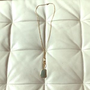 Pendant necklace